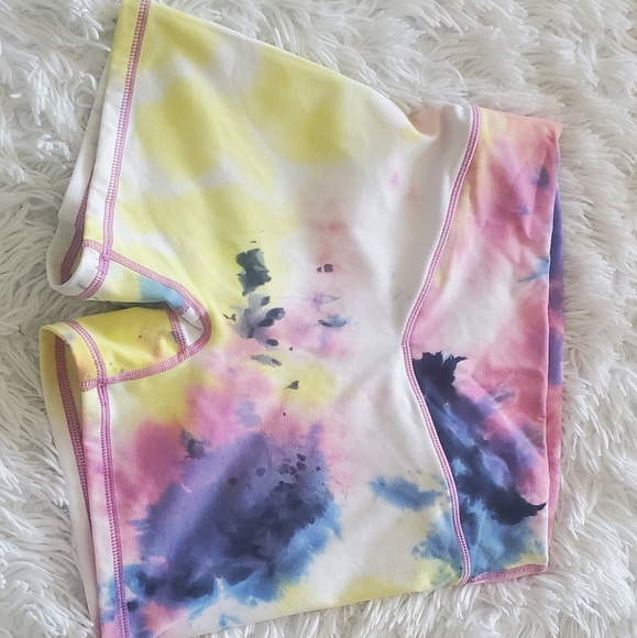 Balance Athletica Atmos Thunderstorm Short Shorts Size Small - Picture 3 of 4